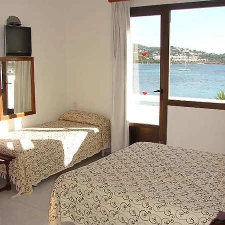 Hostal Talamanca 2*